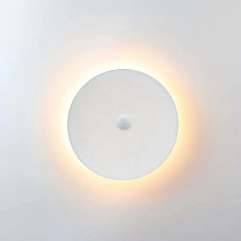 BowLift | Modern Minimalistic Outdoor Wall Lamp LED Metal
