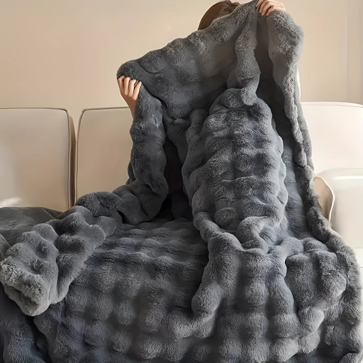 BowLift | Faux Fur Chunky Knit Duvet Cover Throw
