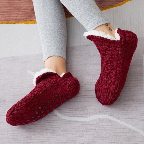 FluffySafe - Luxury Slippers with Non-Slip Sole Bowlift