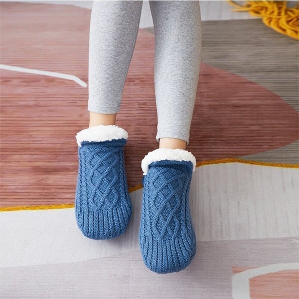 FluffySafe - Luxury Slippers with Non-Slip Sole Bowlift