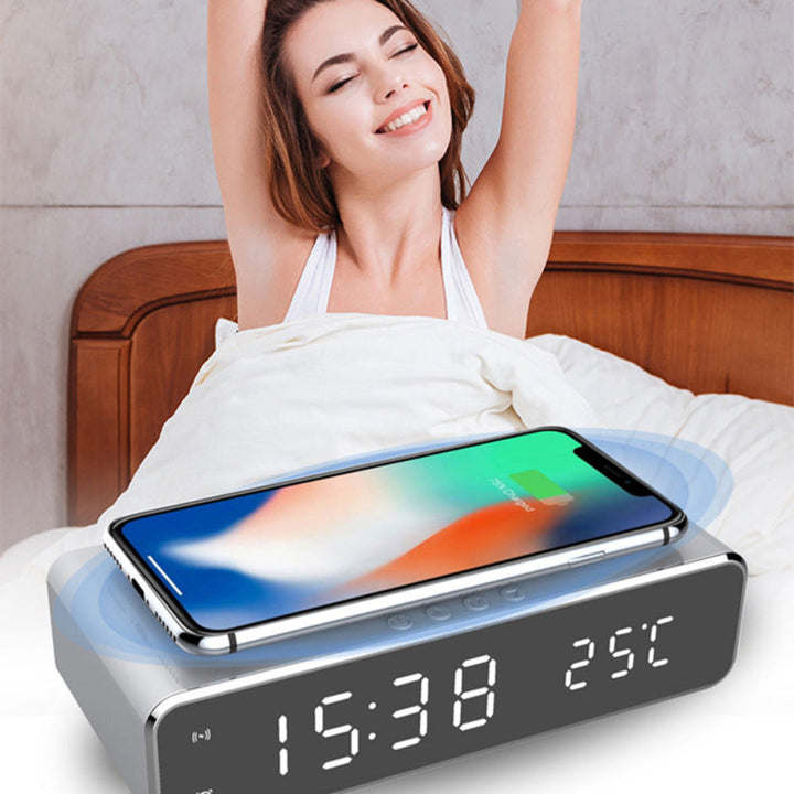 BowLift | TimeCharge – LED Alarm Clock with Built-In Wireless Charging Pad