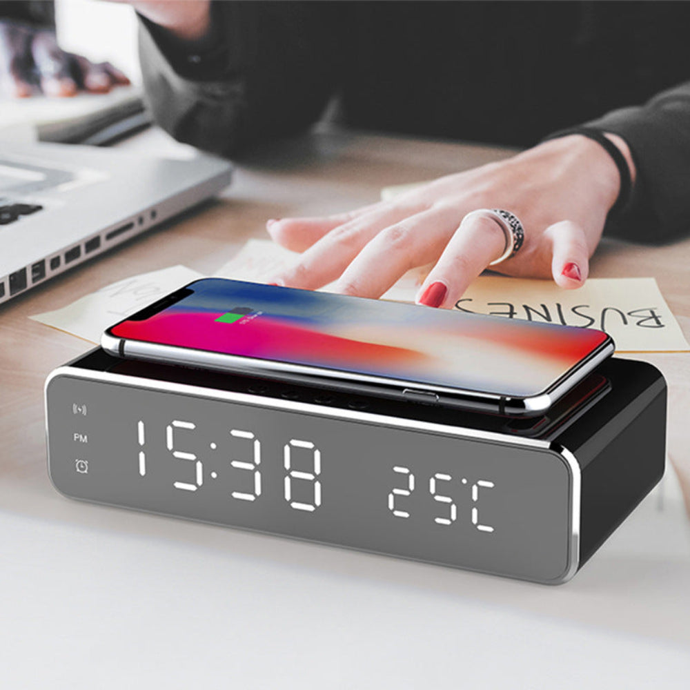 BowLift | TimeCharge – LED Alarm Clock with Built-In Wireless Charging Pad