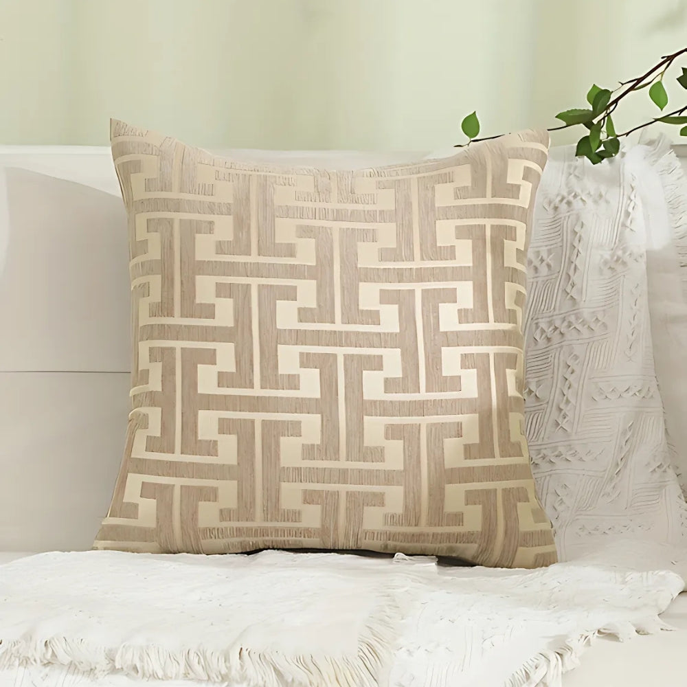 BowLift | Timeless Maze Pattern Cushion Cover