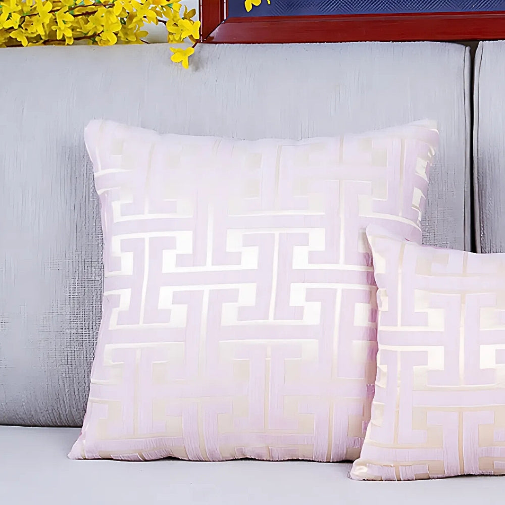 BowLift | Timeless Maze Pattern Cushion Cover