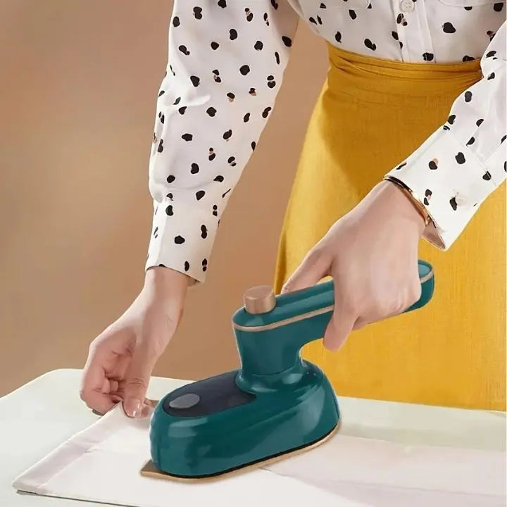 BowLift | Portable Mini Iron – Dry & Steam Function