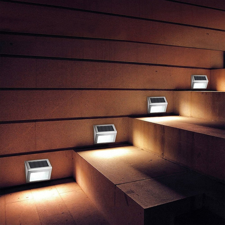 BowLift | Solar Powered LED Outdoor Stairs Light