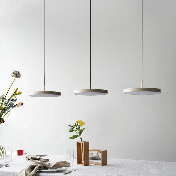 BowLift | Modern UFO lamp with metallic finish