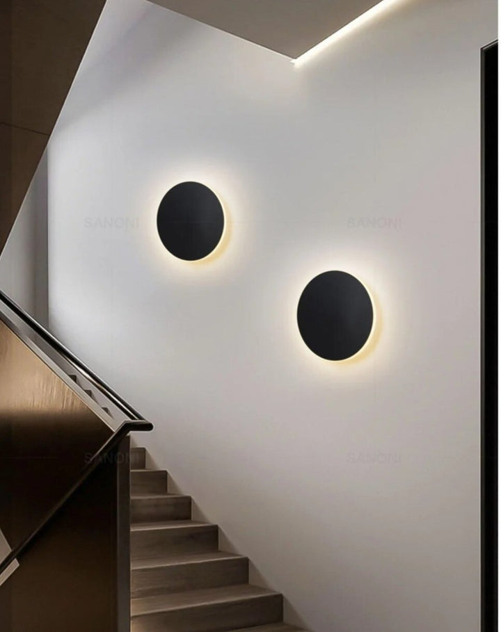 BowLift | Modern LED Ball Wall Lamp with Gloss Effect