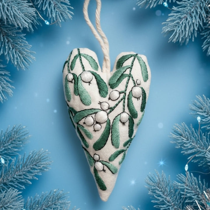 DIY Christmas Ornament Kit – Heart-Shaped Hand Embroidery Craft Bowlift
