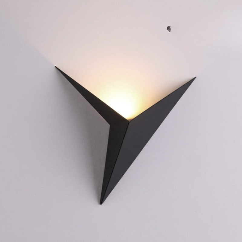 BowLift | TriGlow – Triangular Wall Lamp for Sleek, Modern Lighting