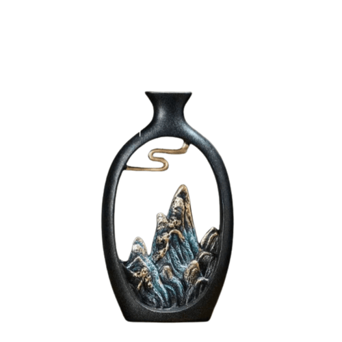 BowLift | Detailed mountain patterns in an elegant vase