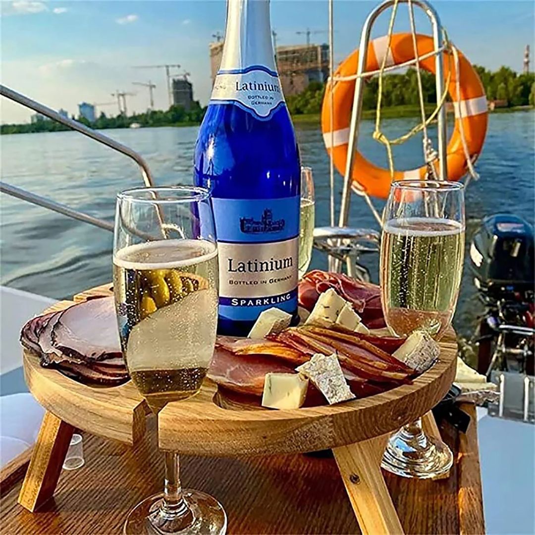 CheeseBoard Delights – Stylish Wooden Picnic Accessory Bowlift