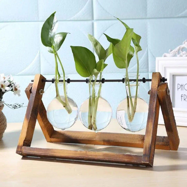 BowLift | Modern hydroponic pot with a wooden tray