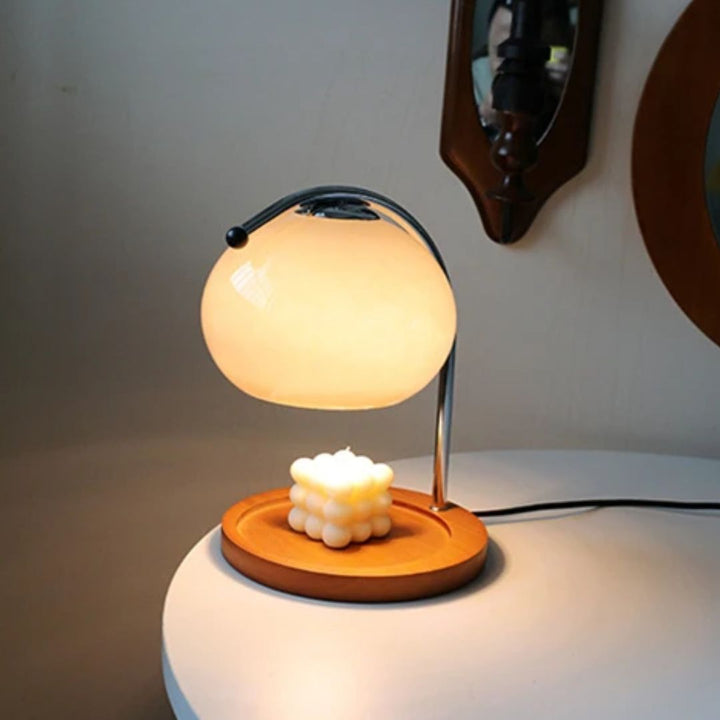 Alyssa Retro Glass Table Lamp | Bowlift