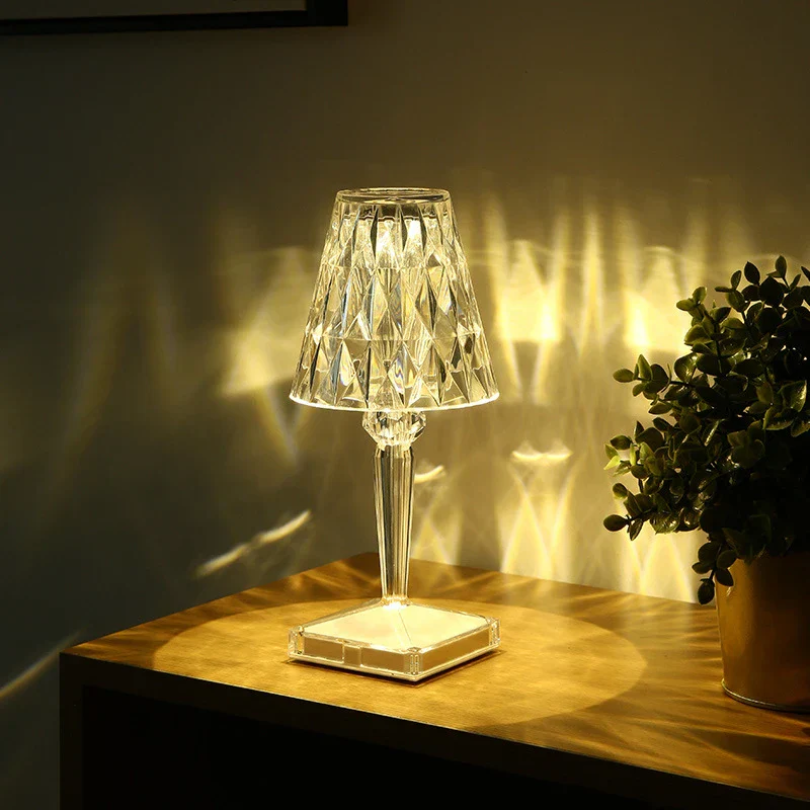 Chic Table Lamp with Crystal Design - CrystalLuxe | Bowlift