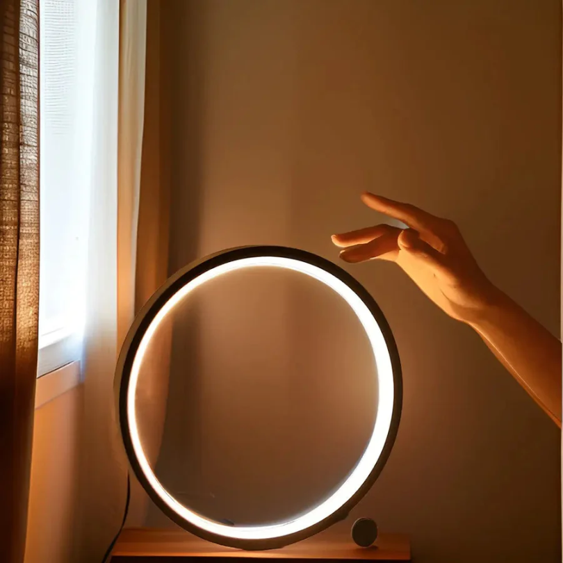 Dimmable LED Night Light - LumaCircle | Bowlift