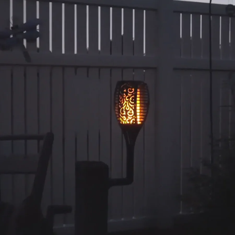 SolarFlame Garden Torches – Sustainable LED Garden Lighting Bowlift