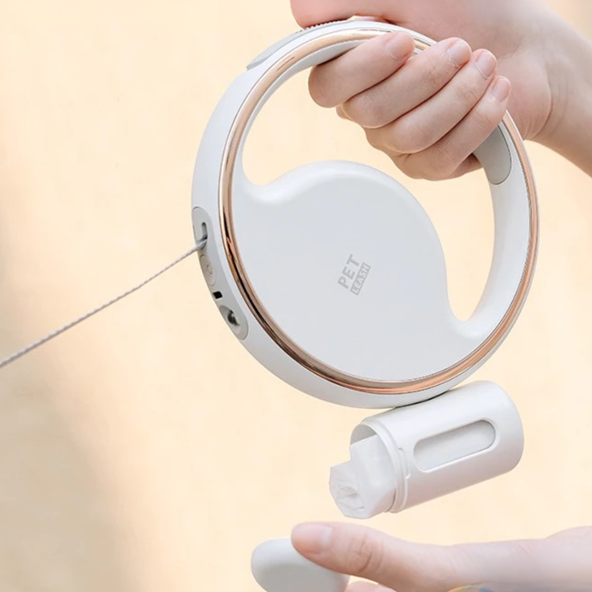 BowLift | AutoLeash Light – Automatic Dog Leash with LED & Poop Bag Holder for Safe Walks