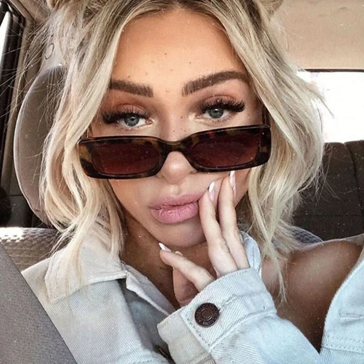 BowLift | Rectangular Women's Sunglasses in Retro Style with UV400 Protection