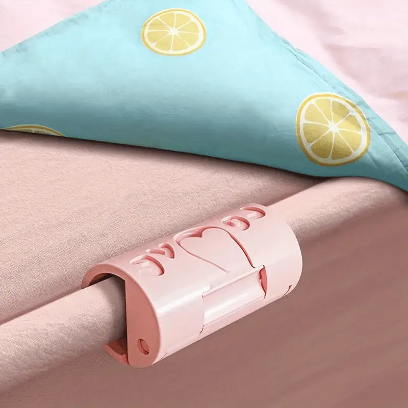 BowLift | Adjustable sheet holder – Never again slipping bed linen