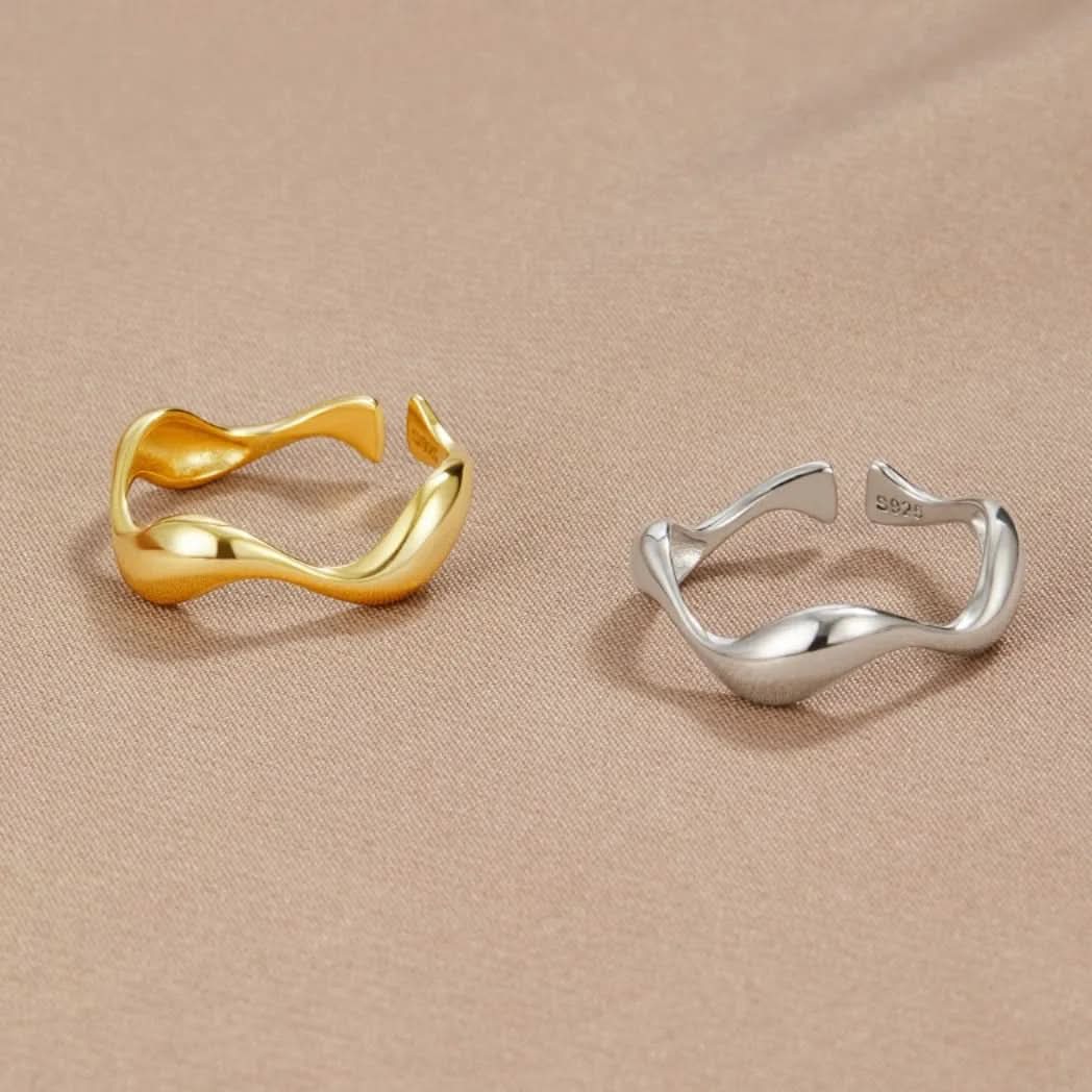 BowLift | Adjustable Silver Ring with Ocean Design