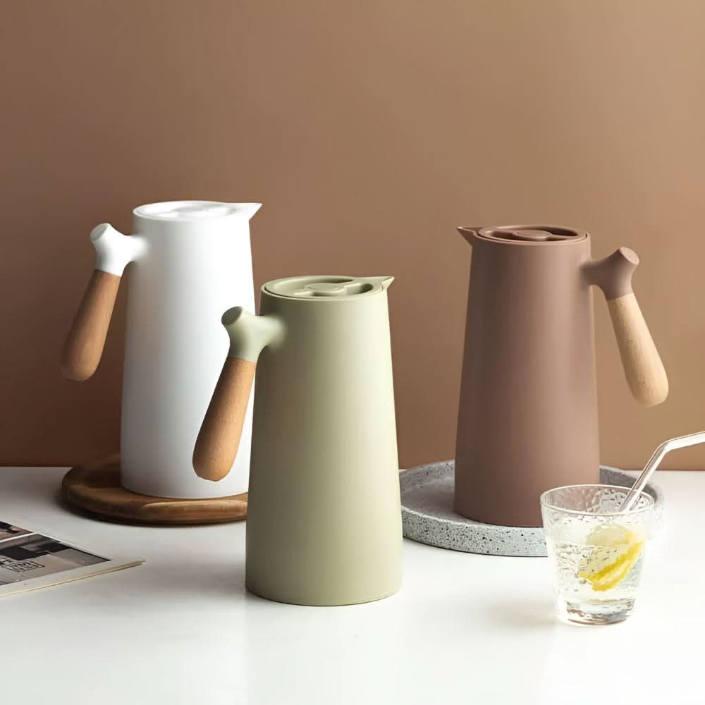 BowLift | Elegant double-walled glass carafe with wooden handle for hot and cold drinks