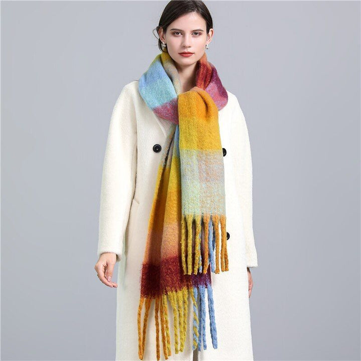 CosyPlaid Scarf – Warm, Trendy Winter Style Bowlift