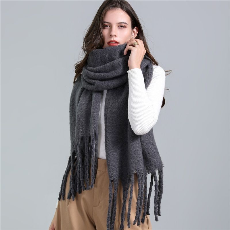 CosyPlaid Scarf – Warm, Trendy Winter Style Bowlift