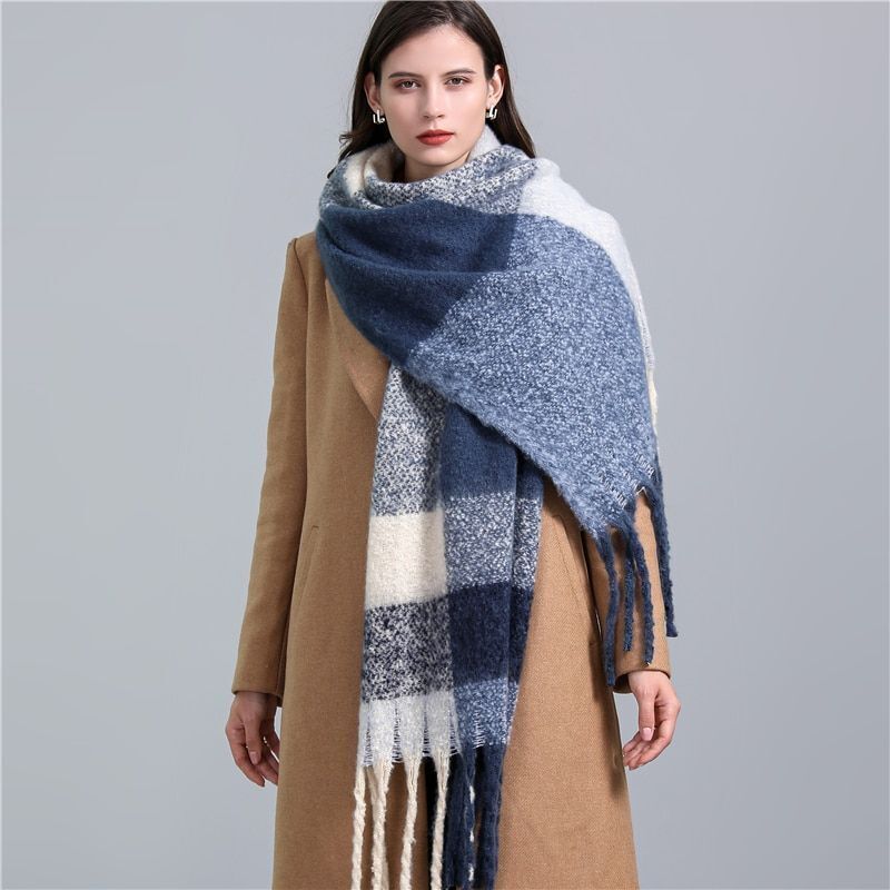 CosyPlaid Scarf – Warm, Trendy Winter Style Bowlift