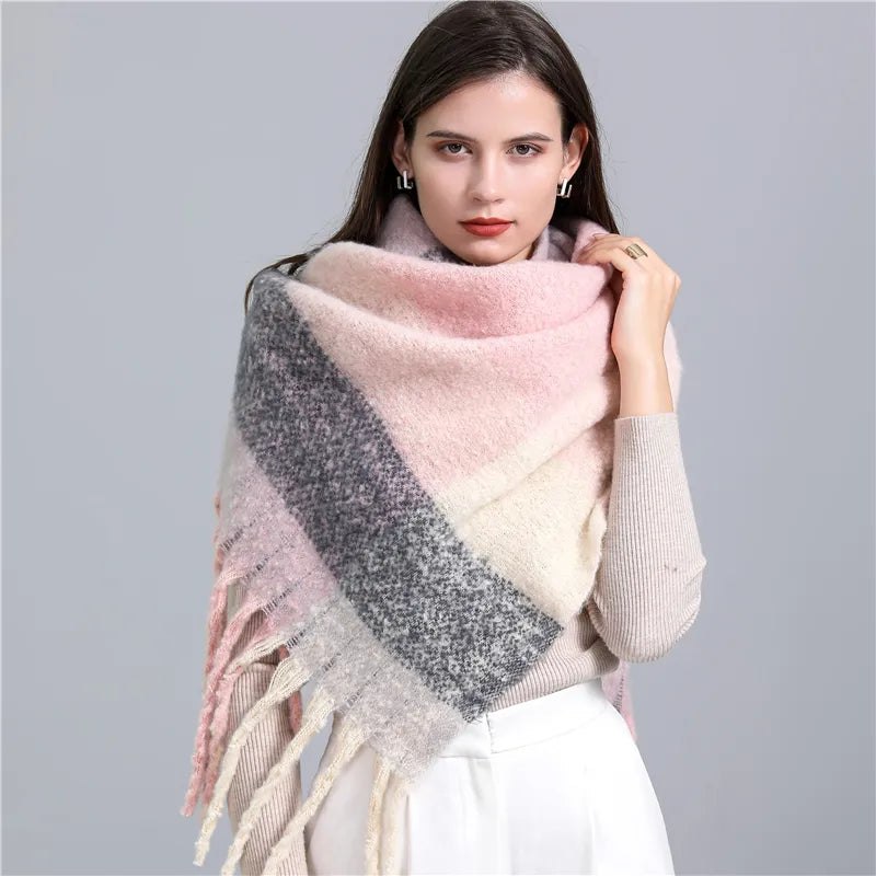 CosyPlaid Scarf – Warm, Trendy Winter Style Bowlift