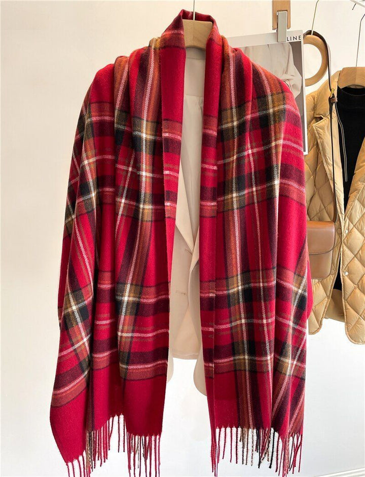 LuxeRuit Scarf - Elegant Winter Accessory for any Outfit Bowlift
