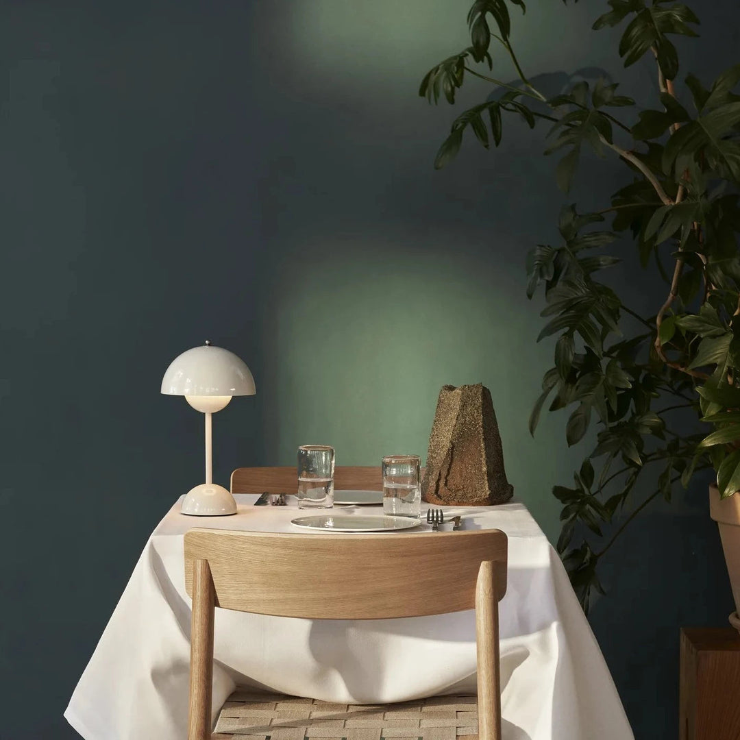 BowLift | Retro Flowerlight - Wireless rechargeable table lamp