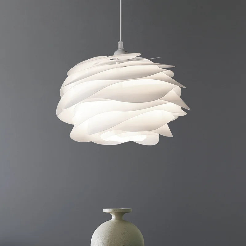 Romantic Rosary Ceiling Lighting – Elegant and Atmospheric for Any Interior | Bowlift