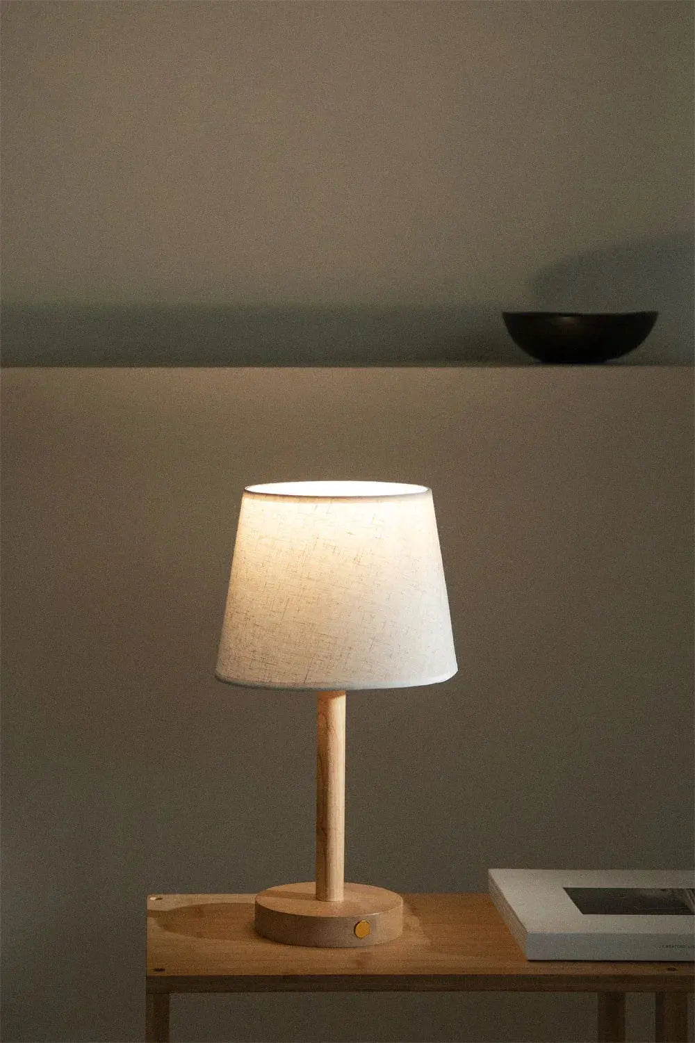 BowLift | Wooden LED Night Light WoodGlow – Modern & Wireless Light