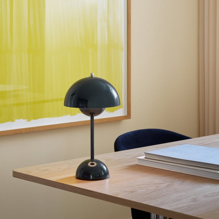 BowLift | Lunarglo | LED table lamp