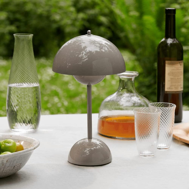 BowLift | LunarGlow - LED table lamp for a cozy interior