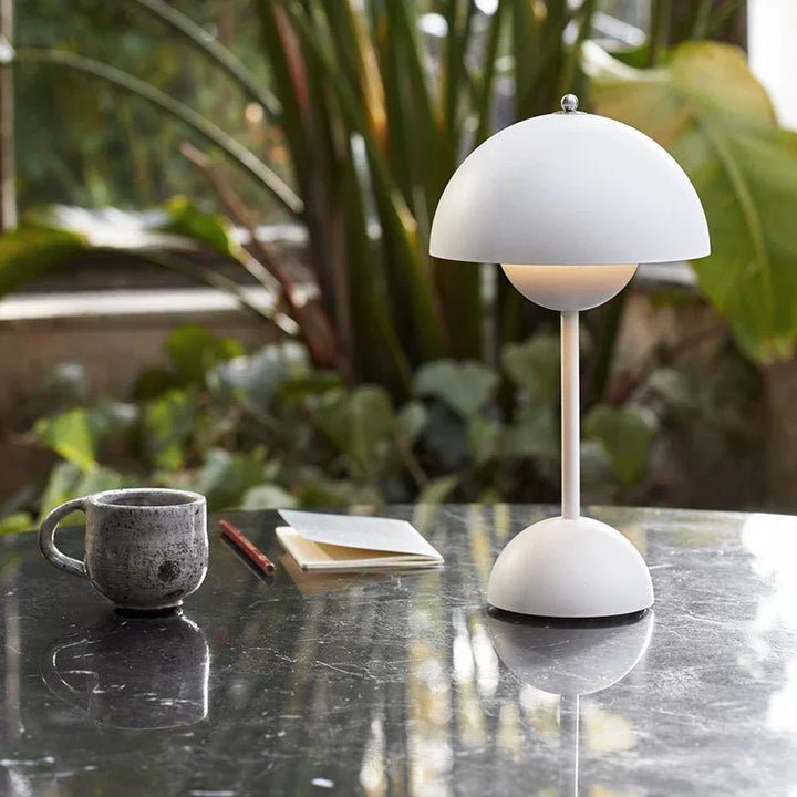 BowLift | LunarGlow - LED table lamp for a cozy interior