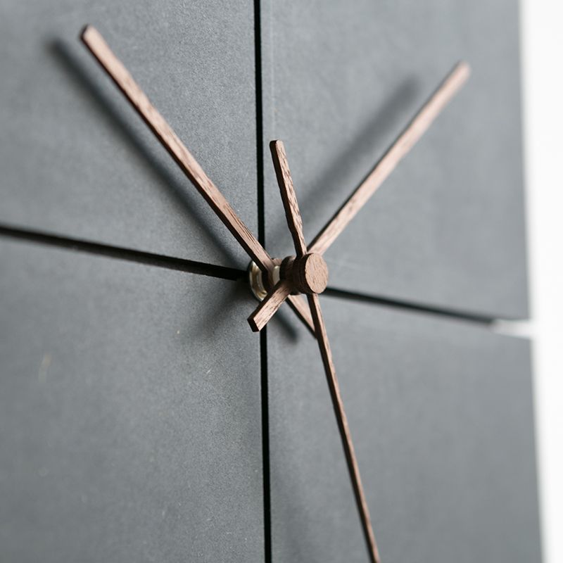 Minimalist Wall Clock 28 cm - Modern Design in Round and Square for Home and Office | Bowlift