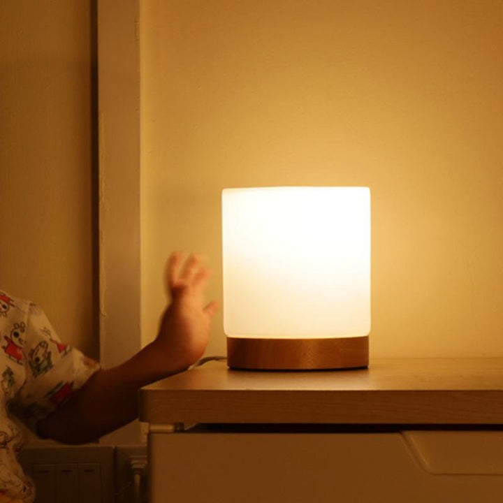 BowLift | LumiGlow Refined Glass Table Lamp with Touch-LED