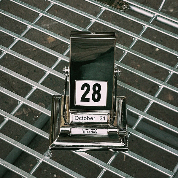 BowLift | Mechanical Design Rotating Calendar
