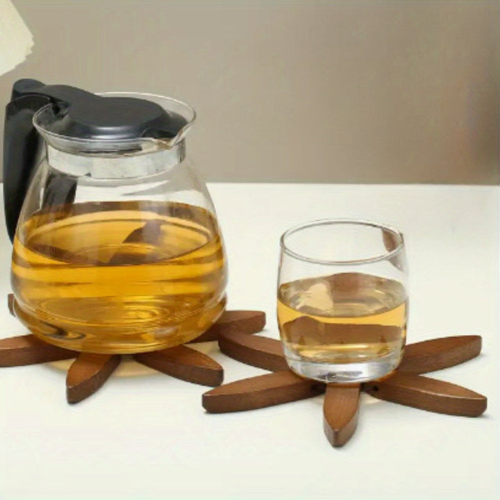 BowLift | Set of wooden coasters with decorative holder – Protection against heat and a stylish addition to the kitchen