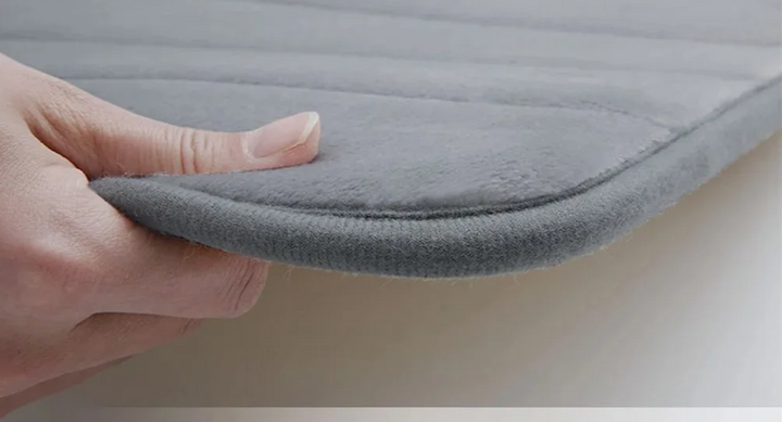 LuxSoft Memory Foam Bath Mat | Bowlift