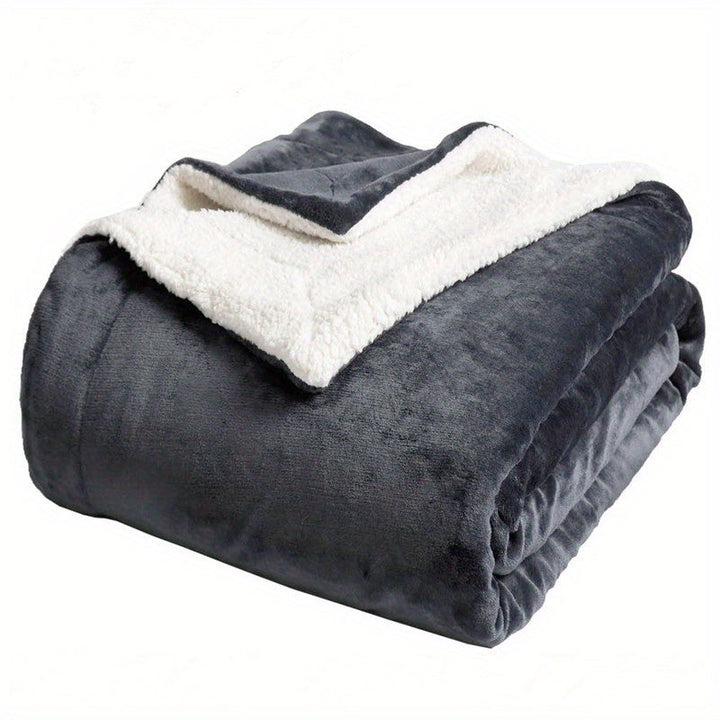 BowLift | Chic Sherpa Fleece Blanket for Optimal Comfort
