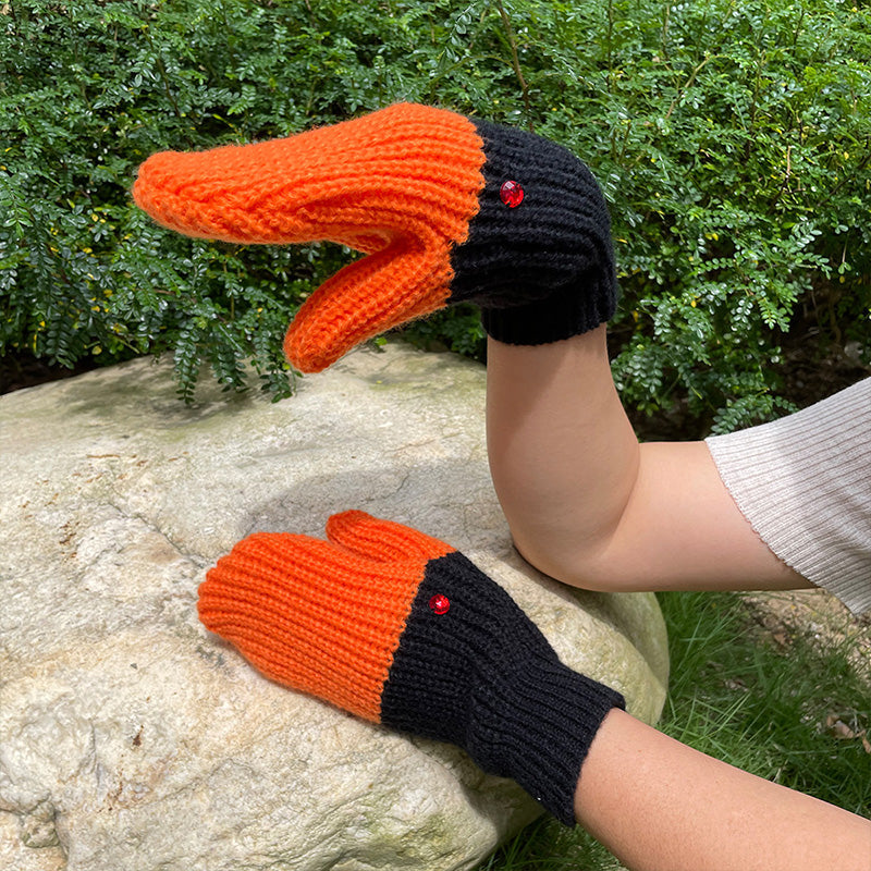 BowLift | Funny Crochet Goose Mittens