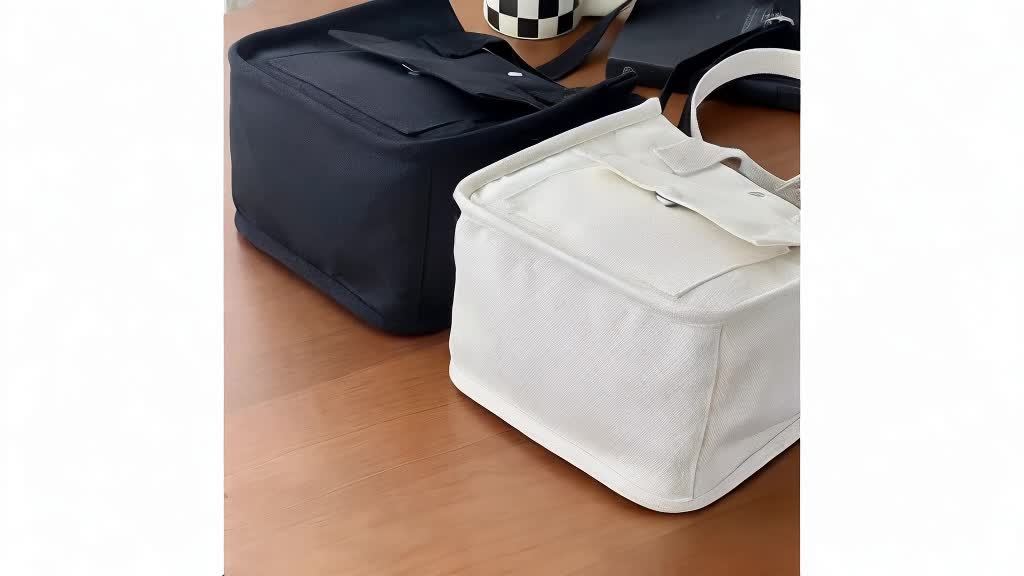 UrbanEase Canvas Slingbag – White shoulder bag with magnetic closure and adjustable strap | Bowlift