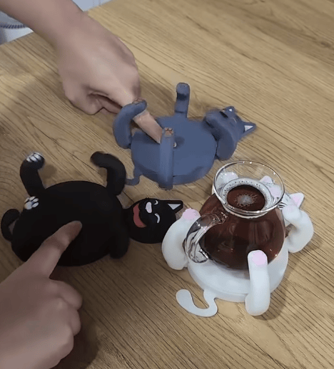 BowLift | CozyPaw – Protect surfaces with adorable cat-shaped coasters