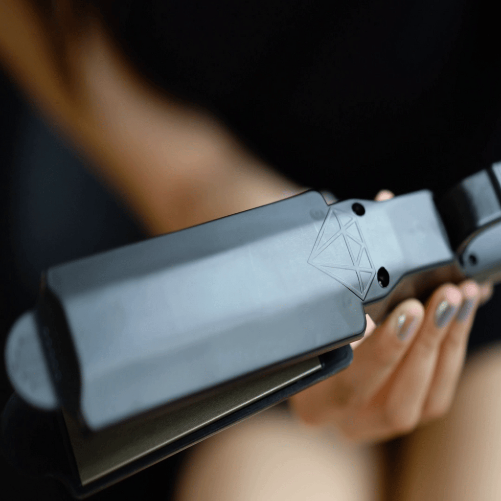 BowLift | SmoothStrands Silky Smooth Styling In Just Minutes