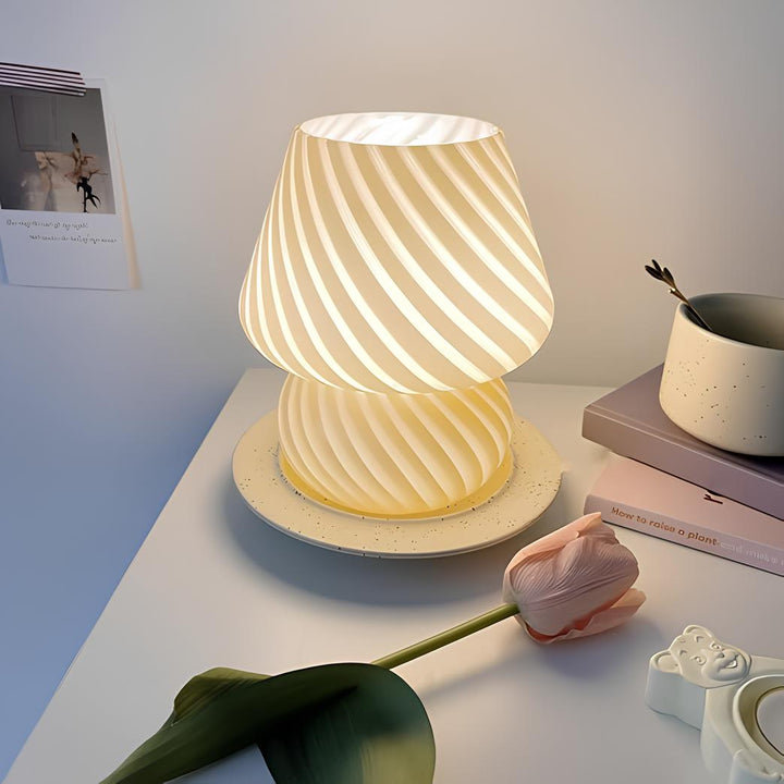 BowLift | Verra Hand-Blown Glass Lamp