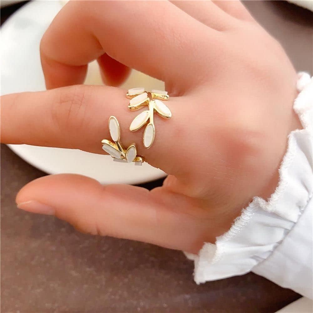 BowLift | Adjustable Classy Gold Leaf Ring