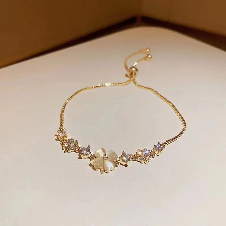 BowLift | Adjustable Lucky Four Leaf Clover Bracelet